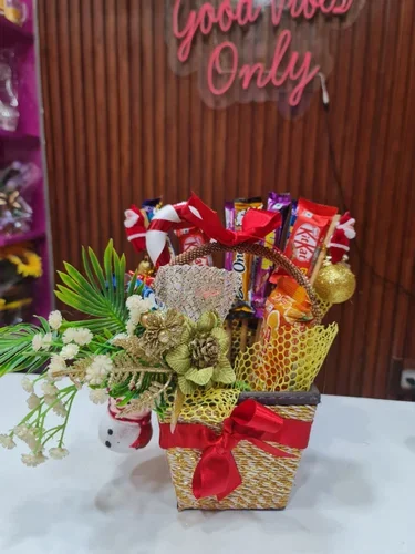 55inch Wood Christmas Basket
