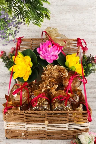 20inch Raffia Diwali Gift Hamper